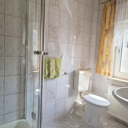 Гостевой дом Und Eiscafe Frank 3*