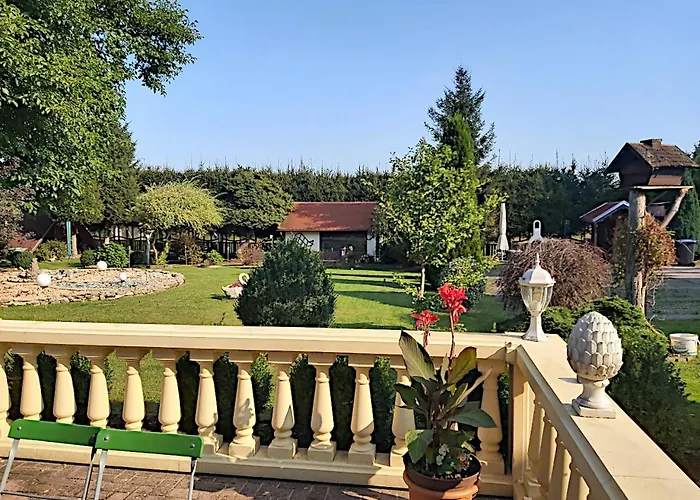 Und Eiscafe Frank 3*