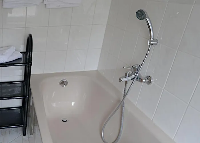 Gasthof Doppelzimmer Und Eiscafe Frank 3*