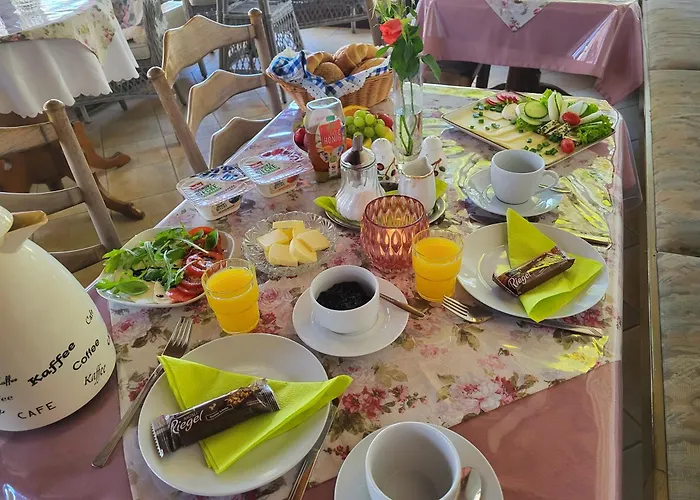 Doppelzimmer Und Eiscafe Frank Gasthof 3*